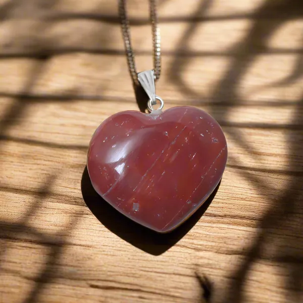 Natural_Crystal_Heart_Pendants_Healing_Gemstone_Heart_Necklaces_For_Love_Emotional_Balance_Positive_Energy_Red_Jasper