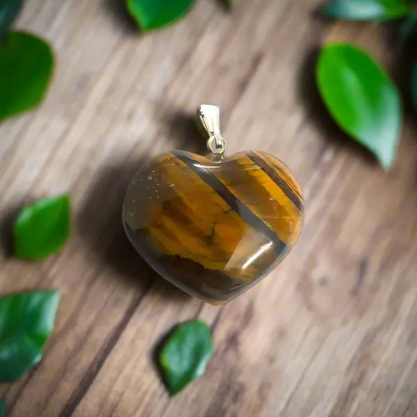 Natural_Crystal_Heart_Pendants_Healing_Gemstone_Heart_Necklaces_For_Love_Emotional_Balance_Positive_Energy_Tiger_Eye
