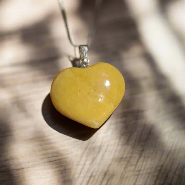 Natural_Crystal_Heart_Pendants_Healing_Gemstone_Heart_Necklaces_For_Love_Emotional_Balance_Positive_Energy_Yellow_Aventurine
