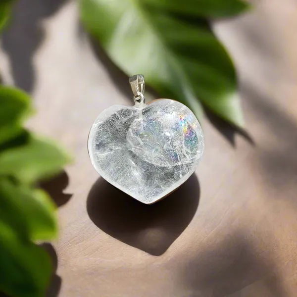 Natural_Crystal_Heart_Pendants_Healing_Gemstone_Heart_Necklaces_For_Love_Emotional_Balance_Positive_Energy_Clear_Quartz