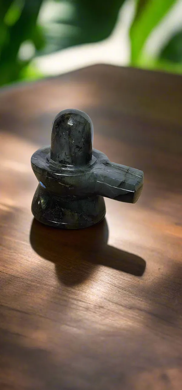 Healing_Crystal_Shivling_Labradorite