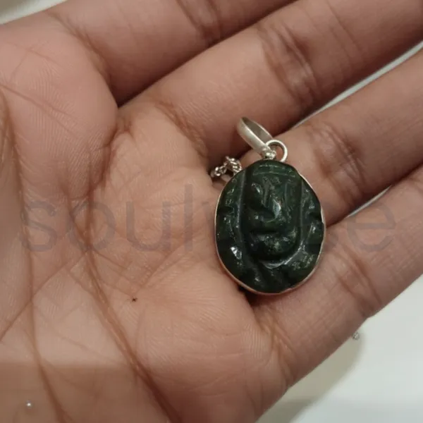Green_Jade_Aventurine_Ganesha_Pendant_Natural_Crystal_Ganesh_Necklace_For_Luck_Prosperity_Obstacle_Removal_Heart_Chakra_Healing