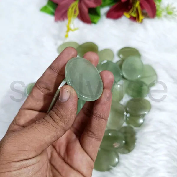 Soulwise_Green_Aventurine_Worry_Stone_Thumb_Stone_Natural_Crystal_Healing_Pocket_Stone
