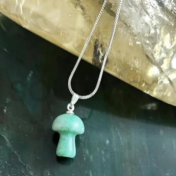 Green_Aventurine_Mushroom_Pendant_Natural_Crystal_Necklace_For_Luck_Healing_Prosperity_Positive_Energy_Heart_Chakra_Stone