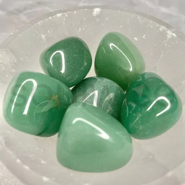 Green_Aventurine_Tumbled_Stone_Set_Of_6_Natural_Healing_Crystals_For_Luck_Prosperity_Heart_Chakra_Energy