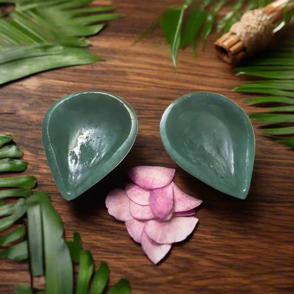 Diwali_Special_Green_Aventurine_Diya_Set_Natural_Crystal_Oil_Lamps_For_Prosperity_Healing_Festive_D_Cor_Set_Of_2_Customizable