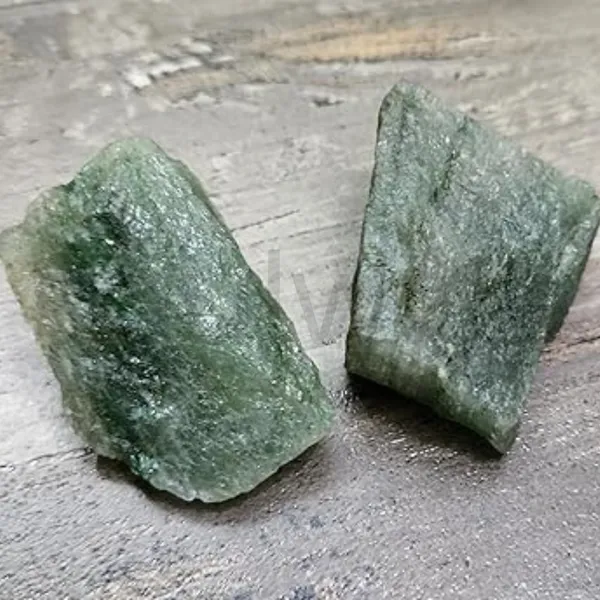 Raw_Green_Aventurine_Crystal_Set_Of_2_Natural_Healing_Stones_For_Luck_Prosperity_Heart_Chakra_Energy