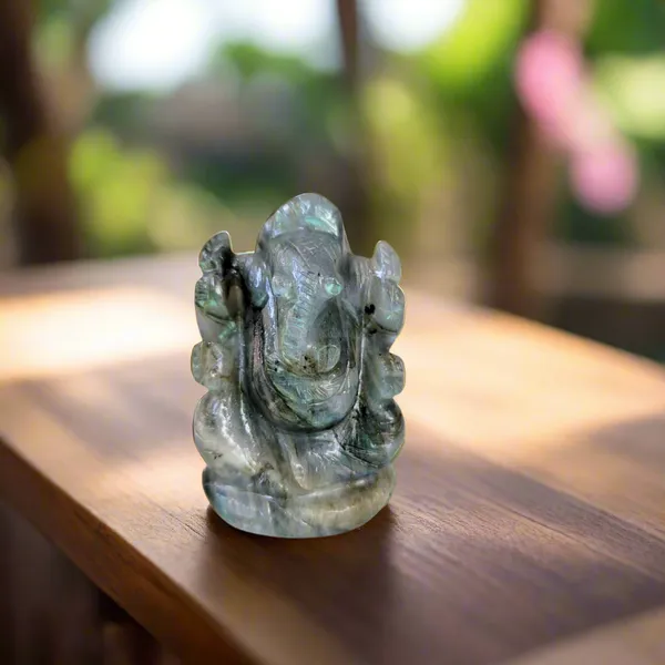 Soulwiselabradorite_Ganesha_Idol_7_Cm_Hand_Carved_Crystal_Ganesh_Statue_For_Intuition_Protection_Energy_Healing