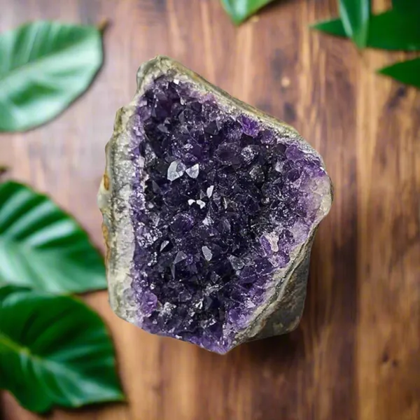 Amethyst_Quartz_Gemstone_Cluster_For_Home_Decor_Table_Decor_Crystal_Gift_7X7_Cm