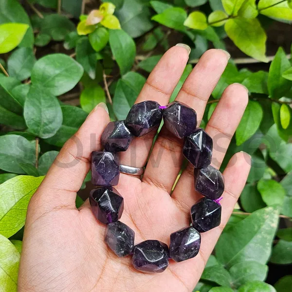 Amethyst_Cut_Stone_Tumble_Bracelet_For_Good_Relationship_Happiness_Peace_Business_Success