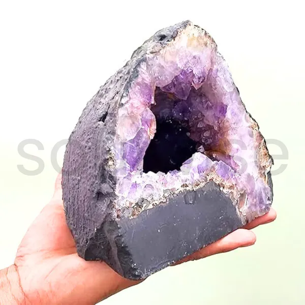 Soulwise_Natural_Amethyst_Self_Standing_Geode_5_5_2_4_Kg_Raw_Crystal_Cluster_For_Healing_Meditation_Home_Decor