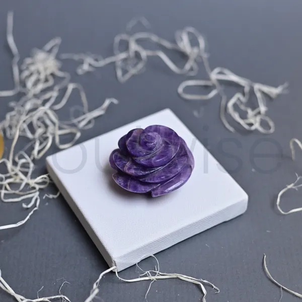 Amethyst_Rose_Flower_With_Healing_Crystal_Meaning_Sticker_Hand_Carved_Natural_Amethyst_Crystal_Rose_For_Home_D_Cor