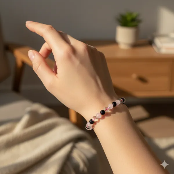 Healing_Crystal_Bracelet_Rose_Quartz_Amethyst_Clear_Quartz_8Mm