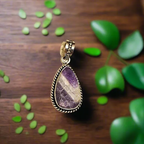Raw_Chevron_Amethyst_Teardrop_Pendant_Natural_Rough_Cut_Purple_White_Quartz_Crystal_Necklace_For_Healing_Intuition_Spiritual_Balance