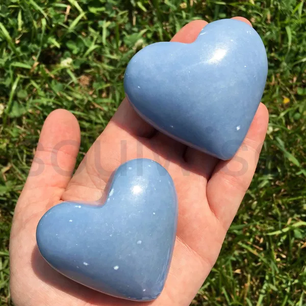 Angelite_Healing_Crystal_Heart_Shape_Decor_For_Stress_Relief_Harmony_In_Relations_Balance_And_Inner_Peace_Valentine_Gift_Housewarming_Angelite