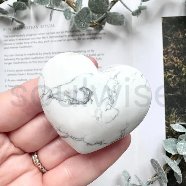 Howlite_Heart_Shaped_Stone_Marble_Pattern_Natural_Crystal_Decorative_Piece