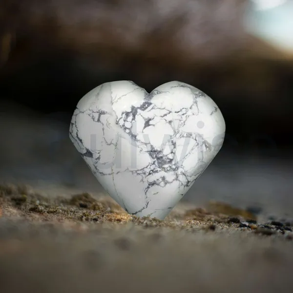 Howlite_Heart_Shaped_Stone_Marble_Pattern_Natural_Crystal_Decorative_Piece
