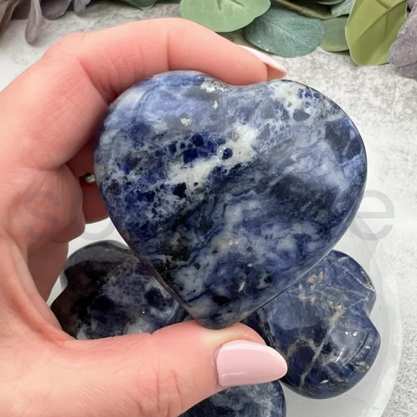 Sodalite_Heart_Stone_Polished_Natural_Crystal_For_Meditation_Calm_Energy_Emotional_Balance_Spiritual_Home_D_Cor_Gift