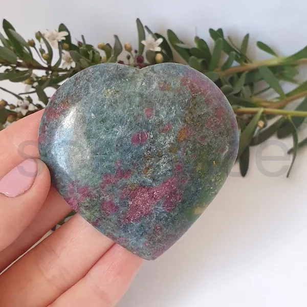 Ruby_Kynite_Crystal_High_Vibrational_Healing_Gemstone