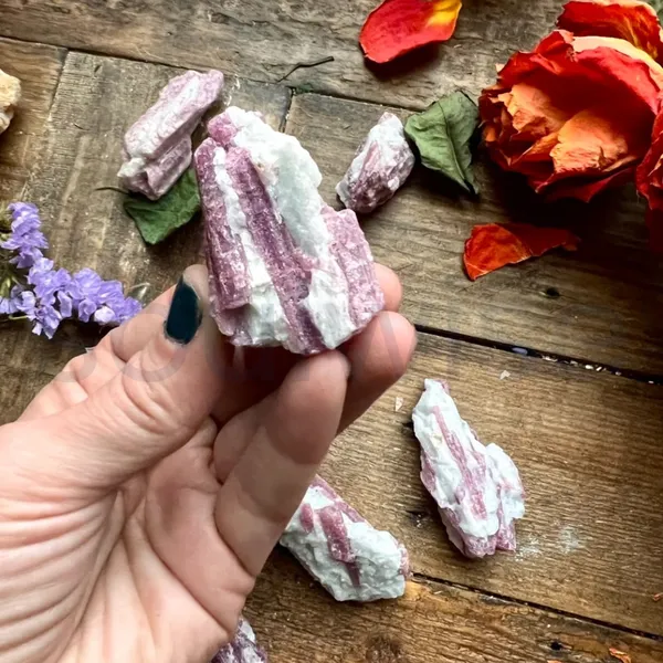 Pink_Tourmaline_Raw_Natural_Crystal_Unpolished_Healing_Stone_For_Love_Emotional_Healing_Heart_Chakra_Balance_50G_350G_500G