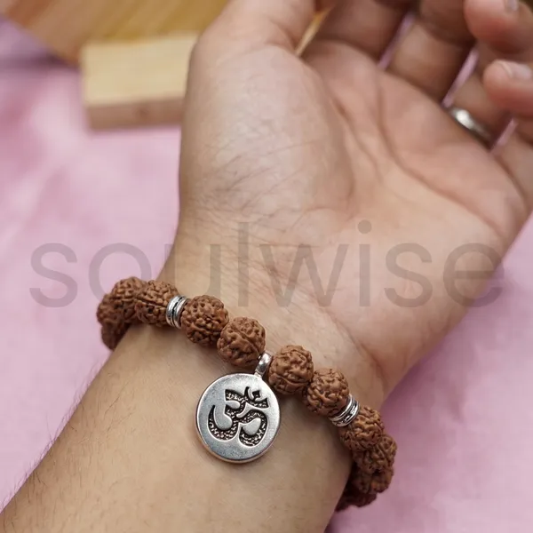 Om_Rudraksha_Bracelet_Natural_Rudraksha_Beads_With_Om_Charm_Spiritual_Protection_Meditation_Positive_Energy_Bracelet_For_Men_Women