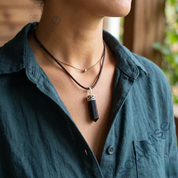 Black_Tourmaline_Pencil_Pendant_Natural_Healing_Crystal_Necklace_For_Protection_Grounding_Positive_Energy