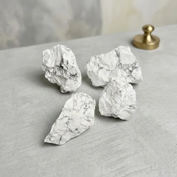 Howlite_Raw_Natural_Stone_Unpolished_Healing_Crystal_For_Calmness_Patience_Emotional_Balance_Stress_Relief_Sleep_Support_Stone_50G_150G_300G