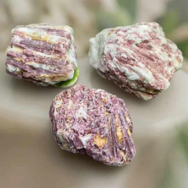 Pink_Tourmaline_Raw_Natural_Crystal_Unpolished_Healing_Stone_For_Love_Emotional_Healing_Heart_Chakra_Balance_50G_150G_300G