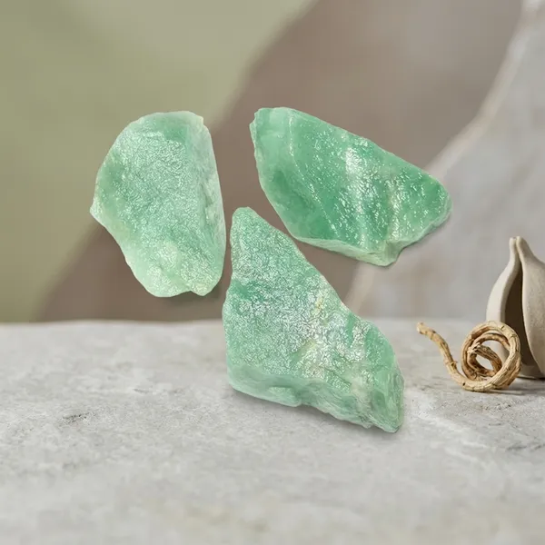 Green_Aventurine_Raw_Natural_Stone_Unpolished_Healing_Crystal_For_Luck_Prosperity_Emotional_Balance_Heart_Chakra_Energy_Stone_50G_150G_300G