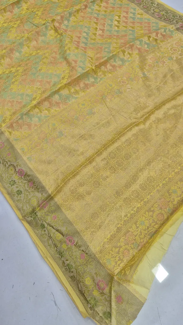Golden_Yellow_Cotton_Weave_Saree_For_Women