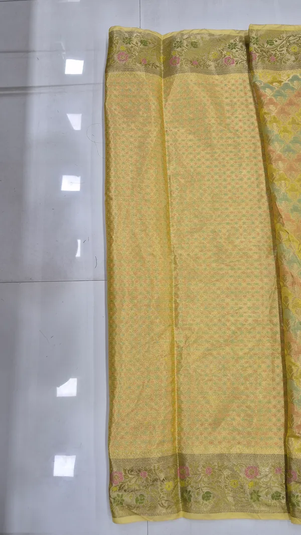 Golden_Yellow_Cotton_Weave_Saree_For_Women