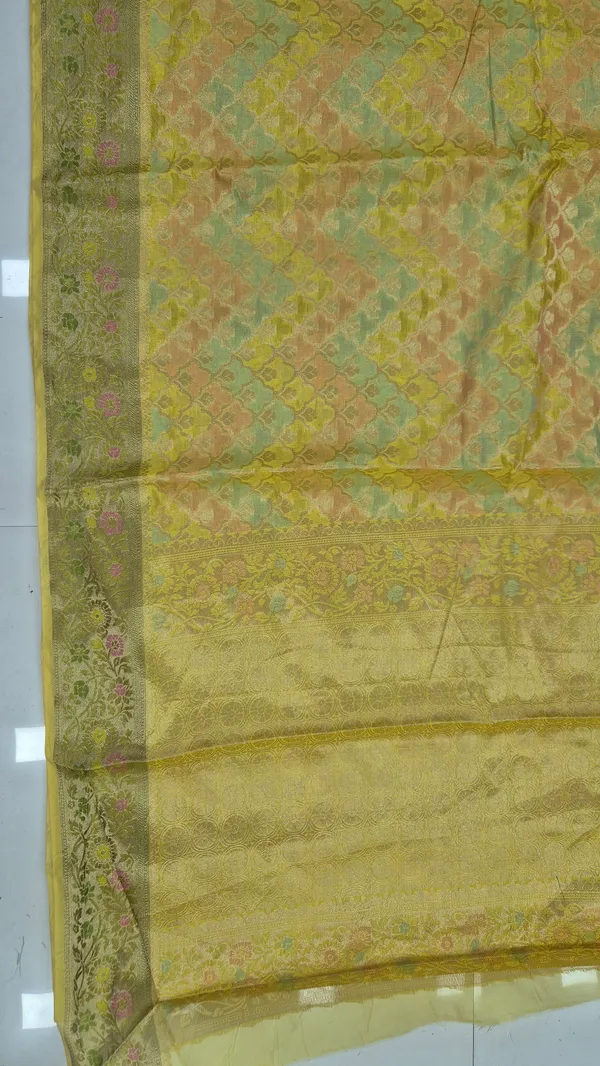 Golden_Yellow_Cotton_Weave_Saree_For_Women