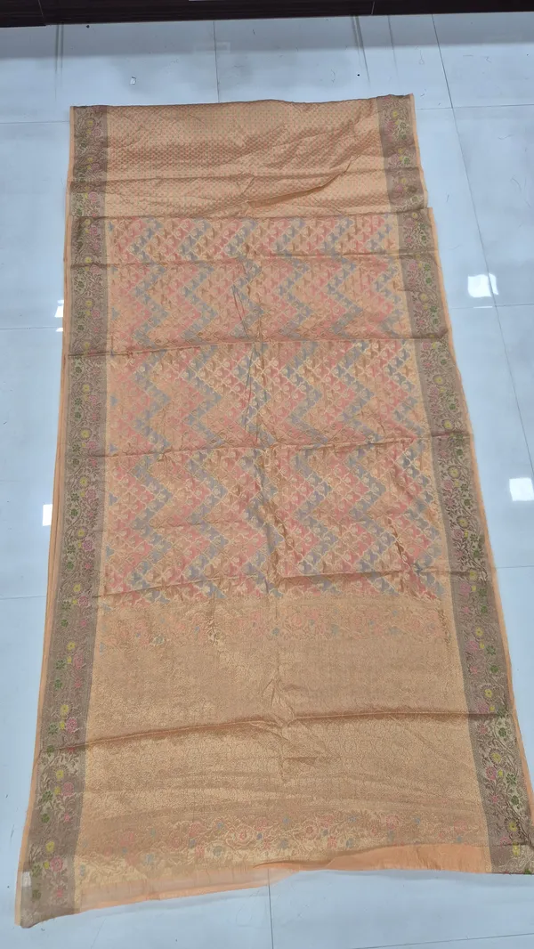 Light_Peach_Cotton_Weave_Saree_For_Women