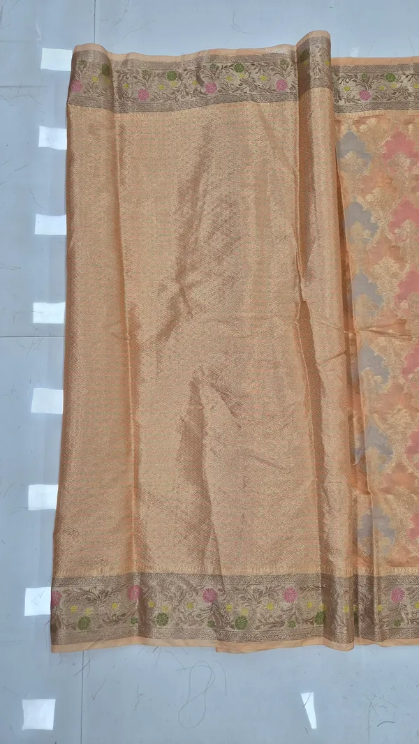 Light_Peach_Cotton_Weave_Saree_For_Women