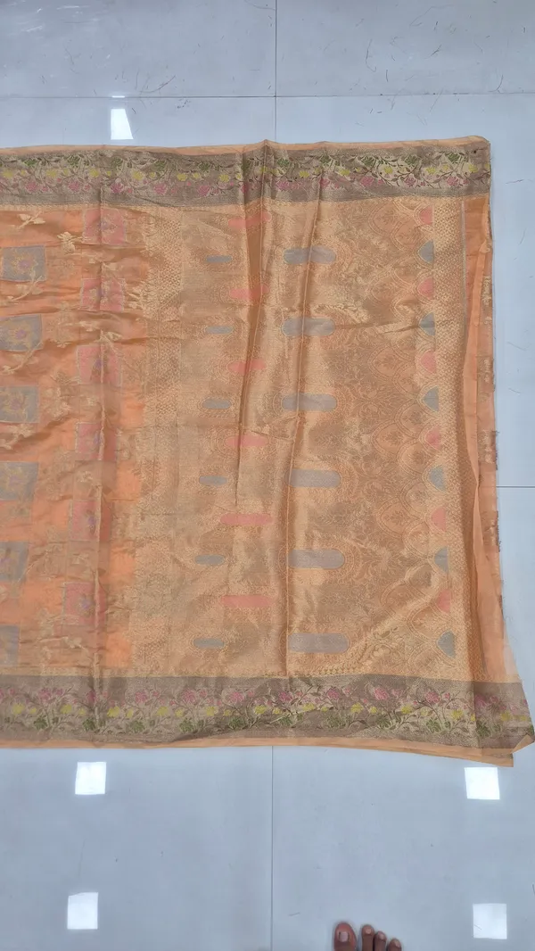 Light_Peach_Cotton_Weave_Saree_For_Women