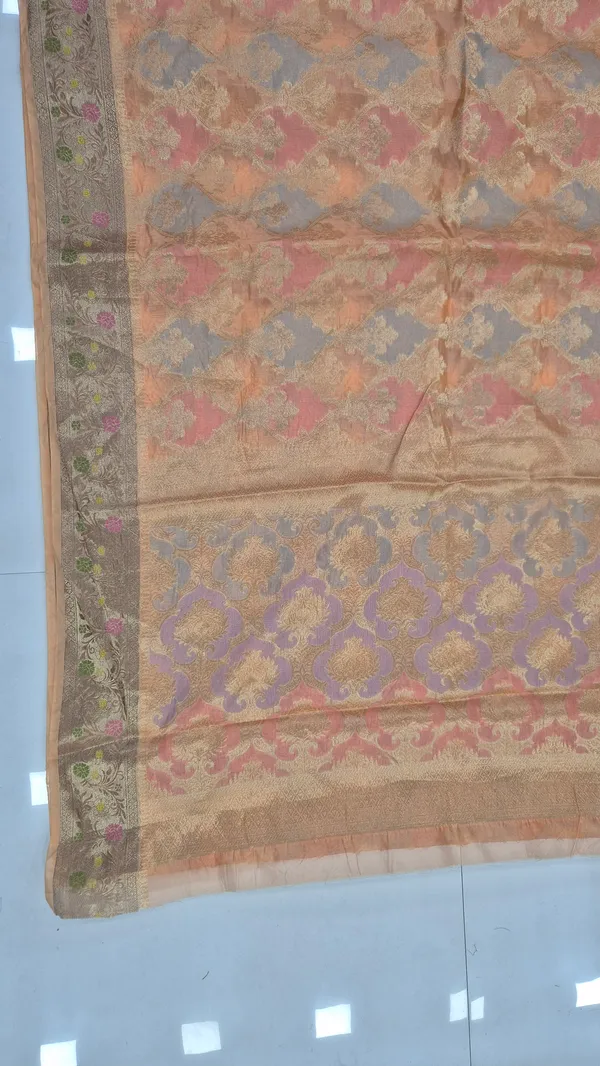 Light_Peach_Cotton_Weave_Saree_For_Women