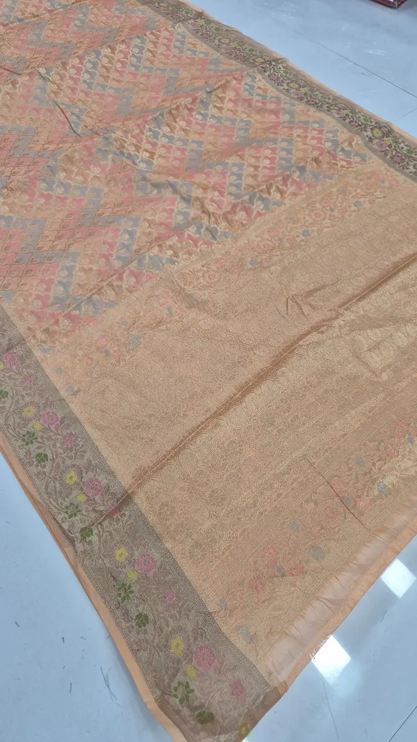 Light_Peach_Cotton_Weave_Saree_For_Women