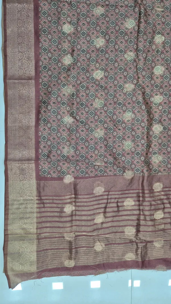 Muted_Plum_Cotton_Weave_Saree_For_Women