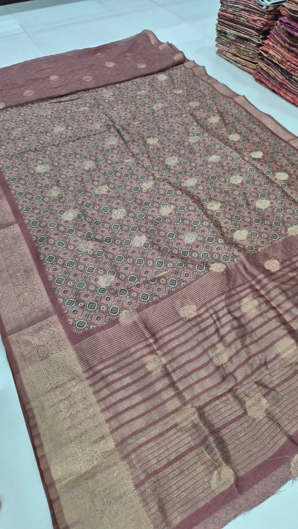 Muted_Plum_Cotton_Weave_Saree_For_Women