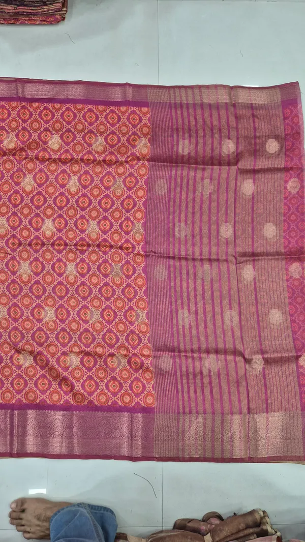Plum_Purple_Cotton_Weave_Saree_For_Women