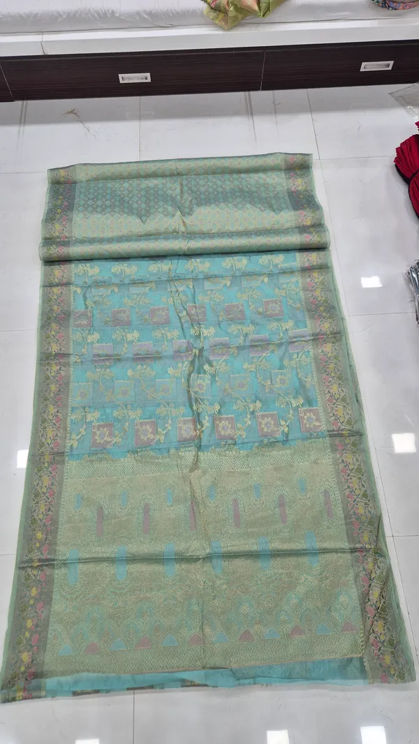 Sage_Green_Cotton_Weave_Saree_For_Women