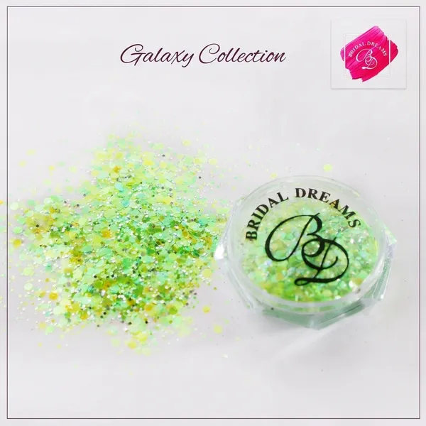 Green_&_Yellow_Synthetic_Cosmetic_Glitter_For_Women