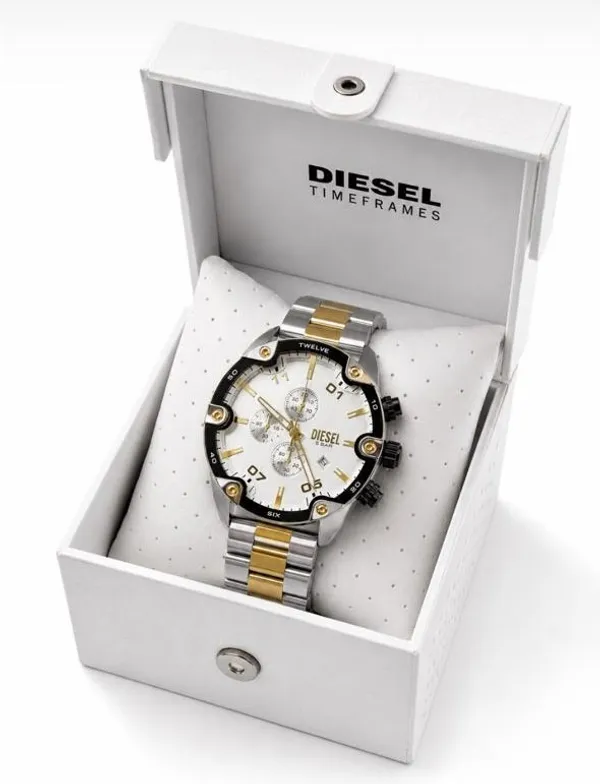 Diesel_Spiked_Chronograph_Watch_(DZ4629)_featuring_a_bold,_two-tone_stainless_steel_bracelet