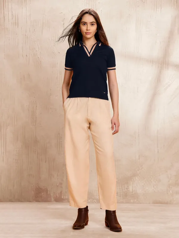 Black_polo_women’s_T_shirt