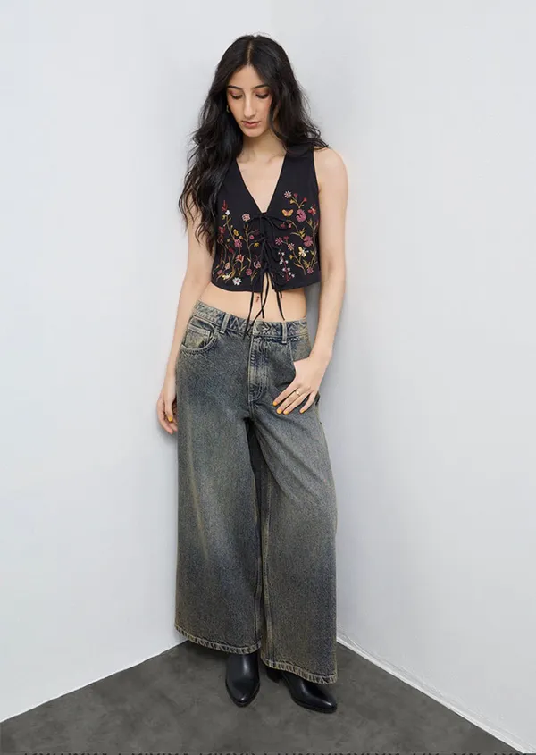 Black_women's_top