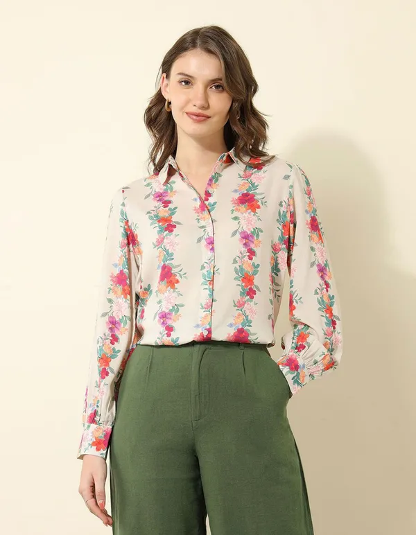 Off-white_printed_short_women’s