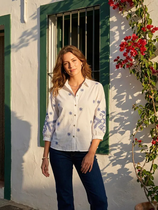 White_embroidery_women’s_shirt