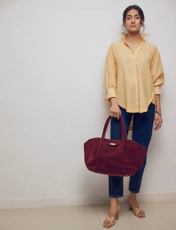 Yellow_lining_women’s_shirt
