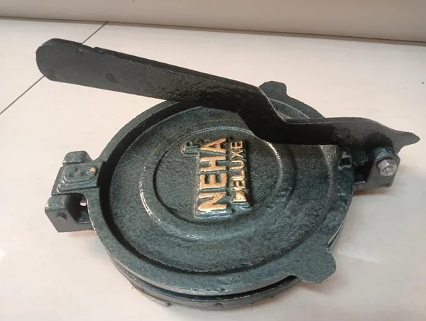Cast_Iron_Manual_Roti_Maker_Press_Chapati_Puri_Khakhra_7.5_Inch