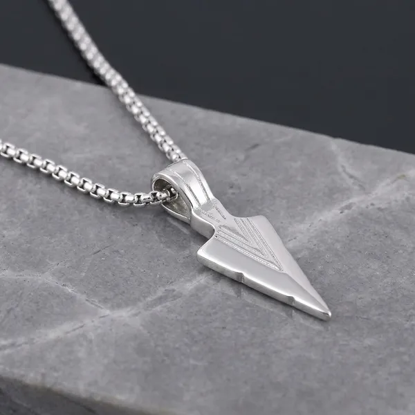 Silver_Metal_Necklace_For_Men